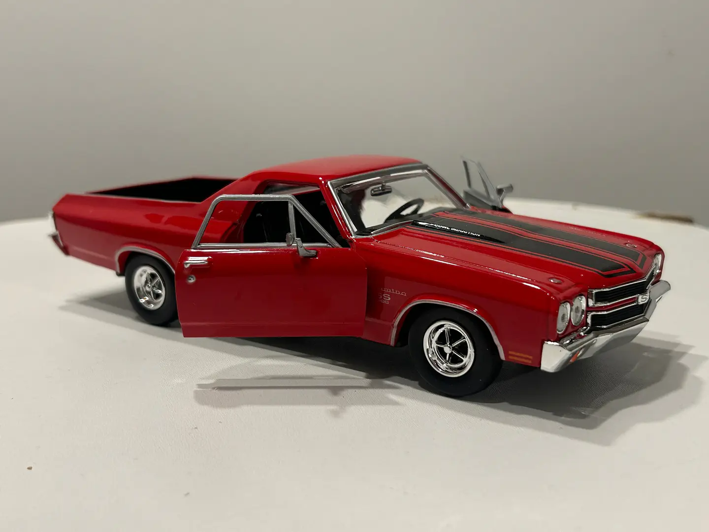 Camioneta Chevrolet El Camino SS 396 (1970) | Motormax 1:24 5
