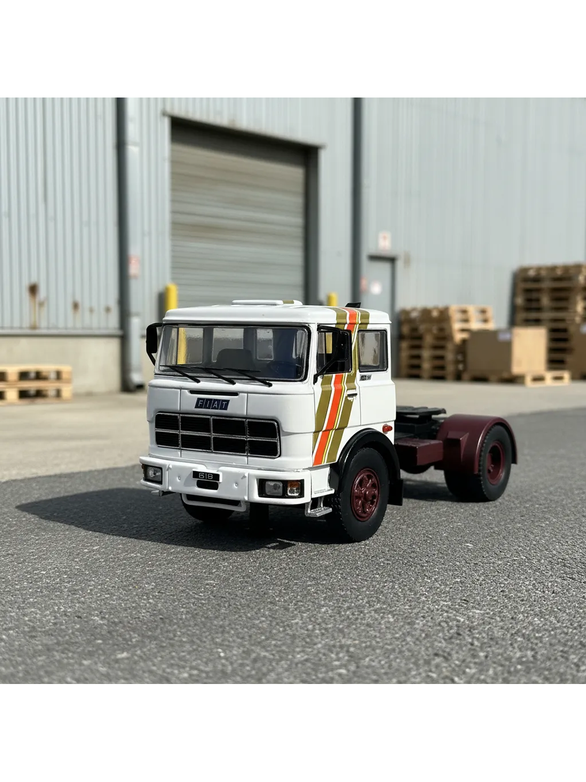 Fiat 619 N1 (1980) a Escala 1:43 | Ixo Models Camión Clásico Die-cast 1