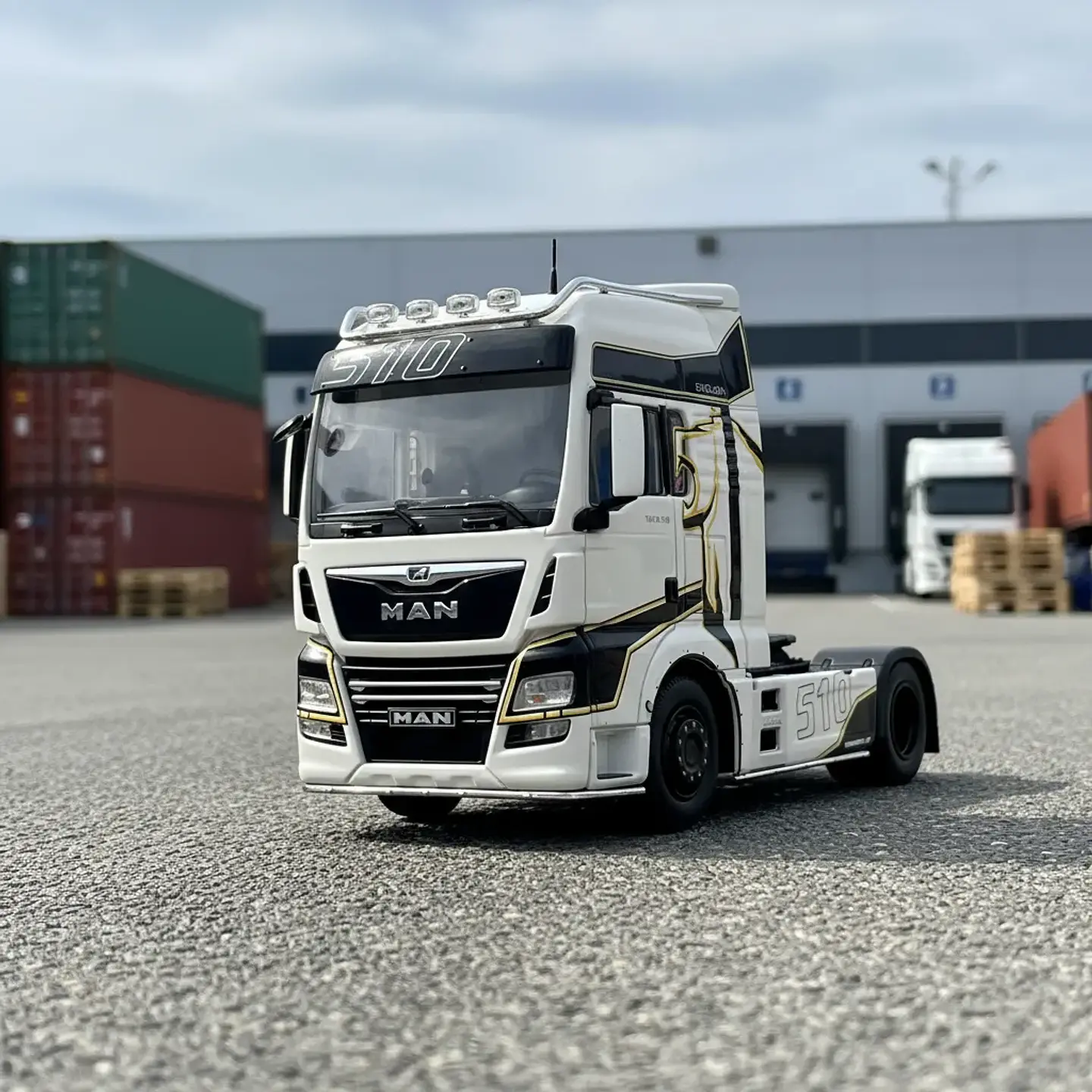Camión MAN TGX XXL EvoLion (2020) | IXO Escala 1:43 2