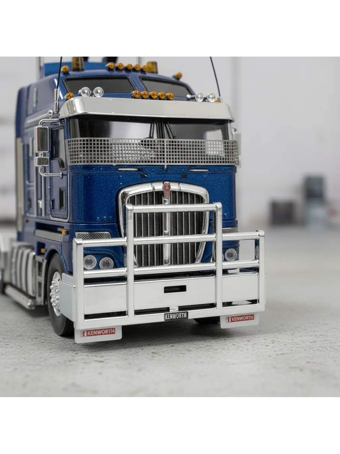 Kenworth K200 – Drake Collectibles 1:50 – Camión Cabover Australiano de Colección 16