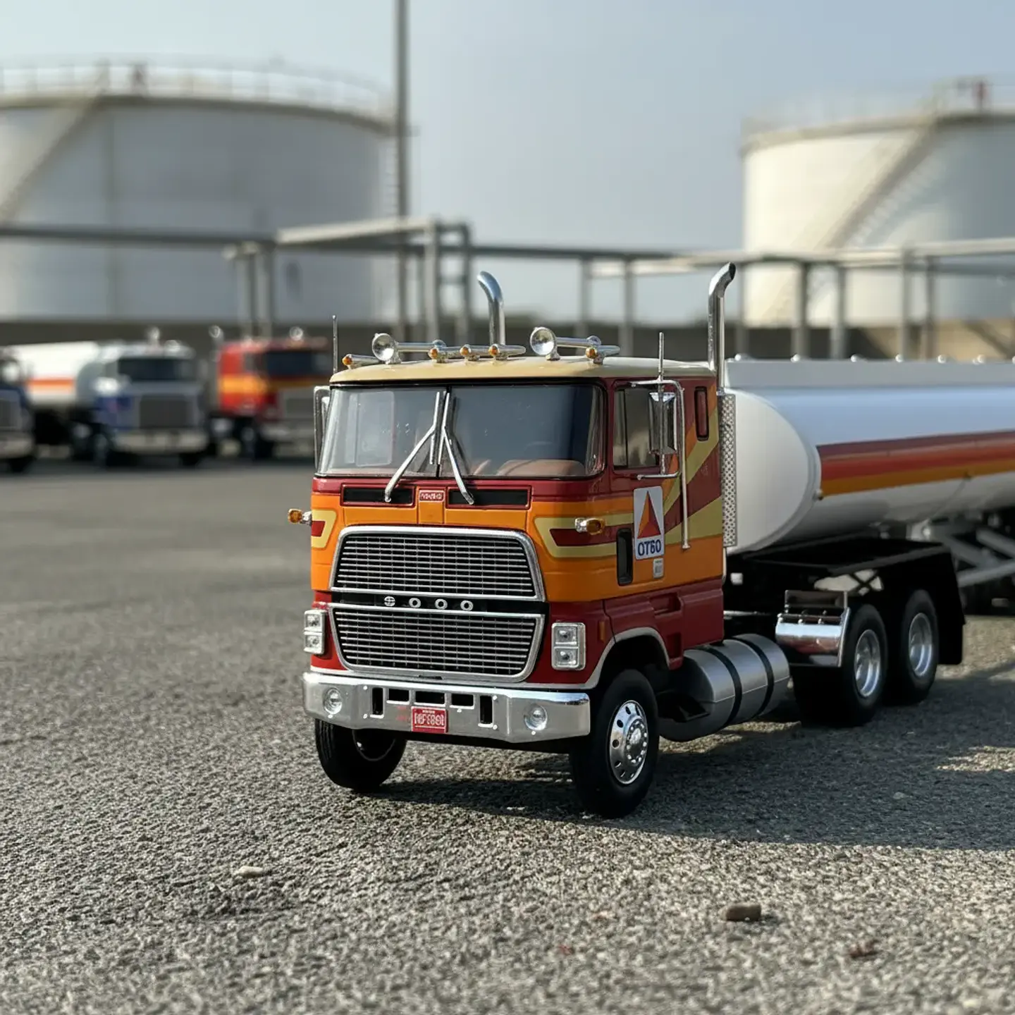 Camión Ford CL-9000 1976 Cisterna | Planeta Agostini 1:43 6