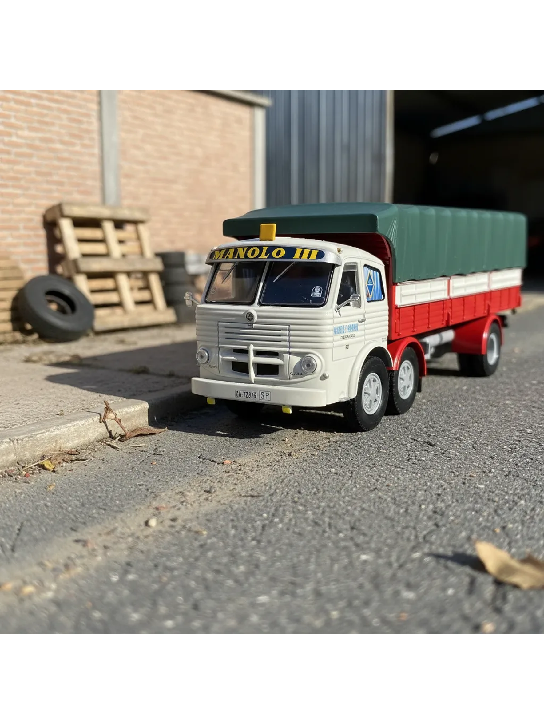 Pegaso 1063 “Manolo III” 1968 (1:43) – Camión Clásico Altaya Colección Española 1