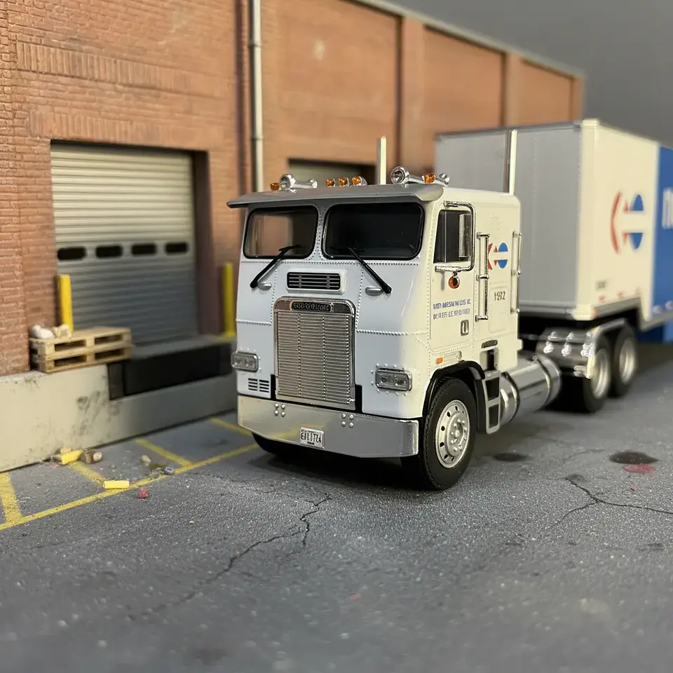 Camión Freightliner FLA NorthAmerican | Altaya 1:43 4