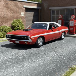 Maisto Dodge Challenger R/T 1970 1:24 rojo/techo blanco – Muscle car a escala para colección | Chile