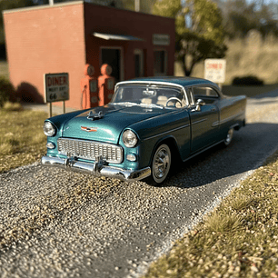 Motormax Chevrolet Bel Air Hardtop 1955 1:24 (verde metálico/beige) – Edición “Timeless Legends”