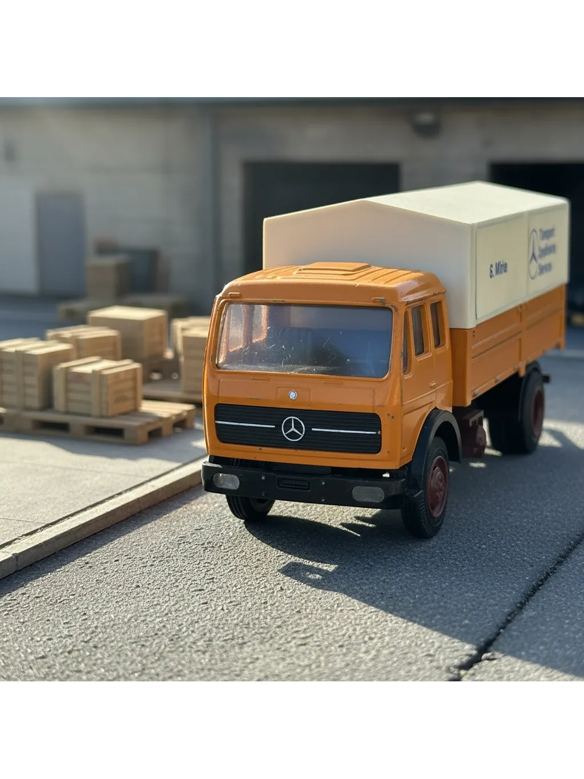 NZG 1:50 Mercedes-Benz 1632/1932 NG con carro lona | Diecast clásico “Made in W. Germany” 11