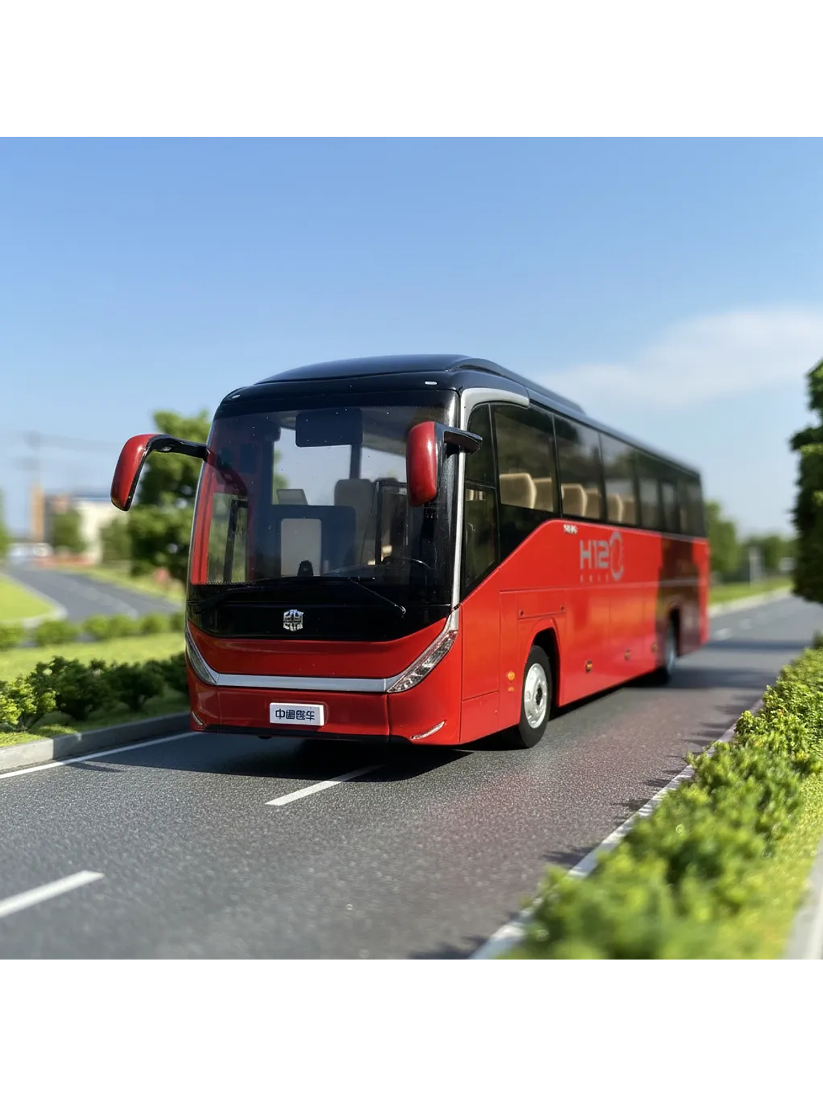 Bus Zhongtong H12. Escala 1:36 | 