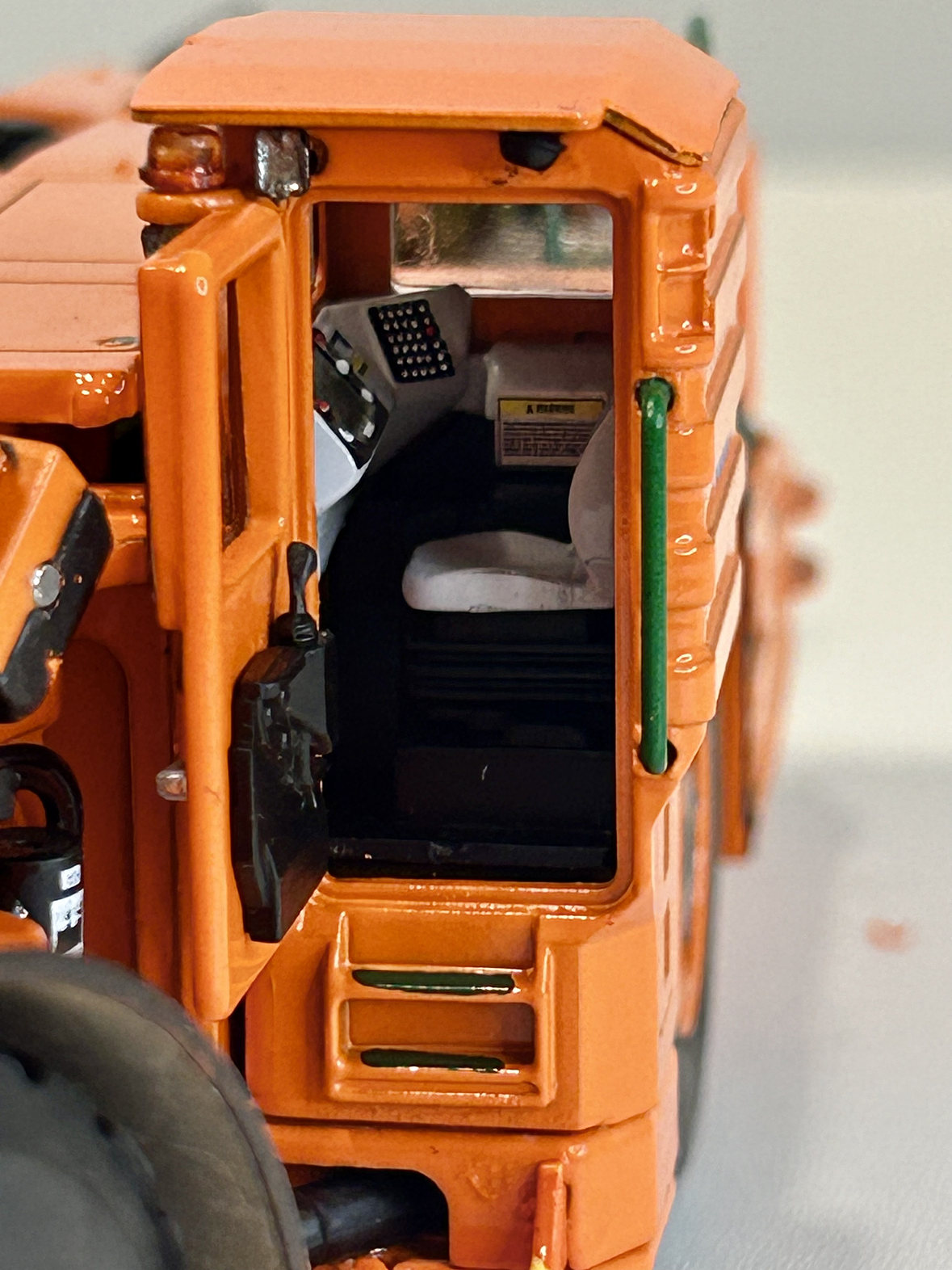 Cargador híbrido KOMATSU WX22H 1:50 – Modelo diecast de minería subterránea (naranja, fundido a presión) 4