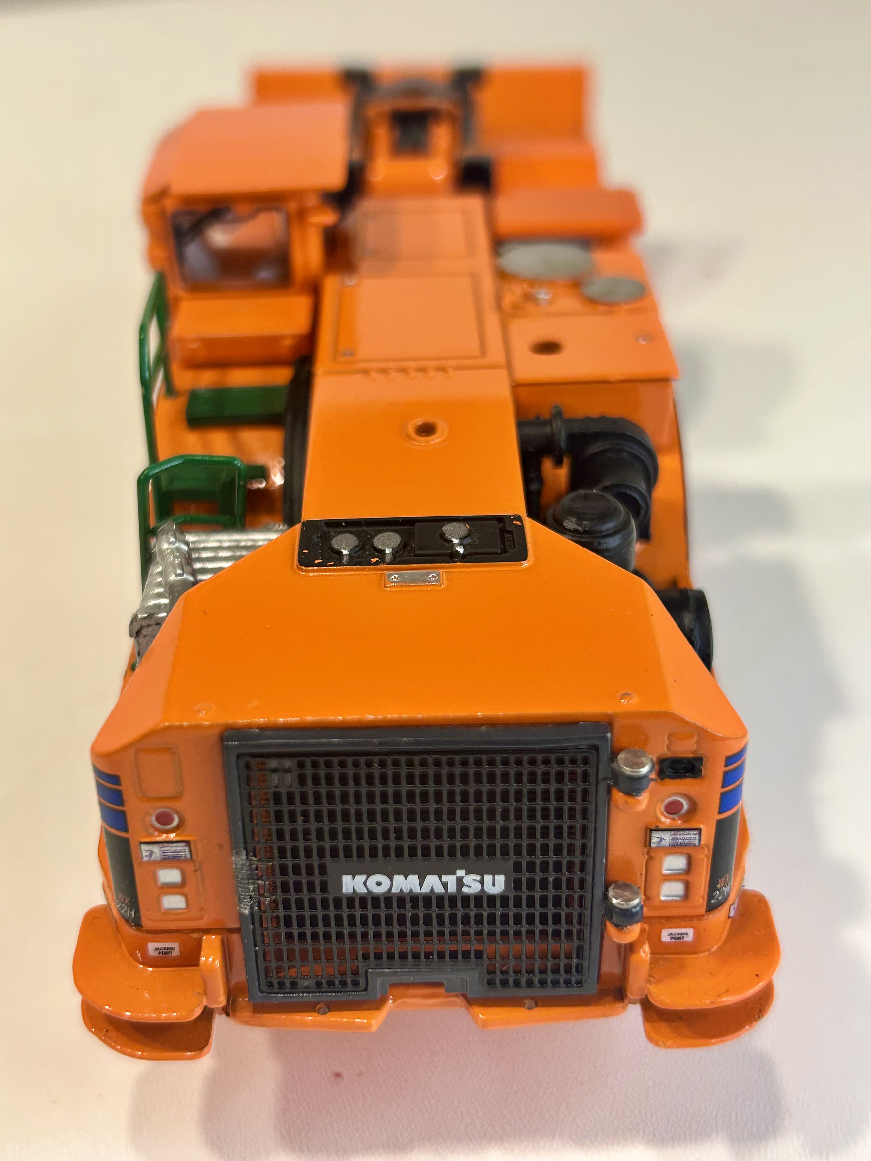 Cargador híbrido KOMATSU WX22H 1:50 – Modelo diecast de minería subterránea (naranja, fundido a presión) 8