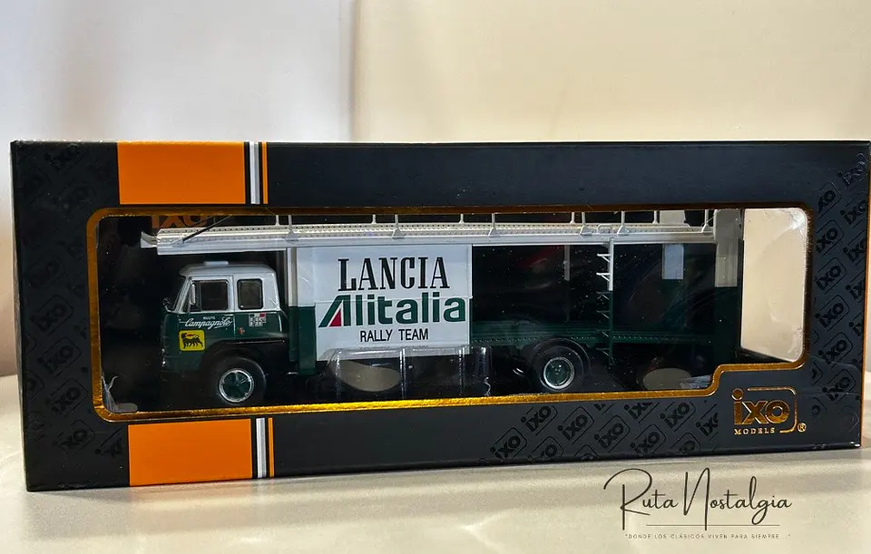Camión Fiat 673 Lancia Alitalia Rally Team 1976 IXO 1:43 8