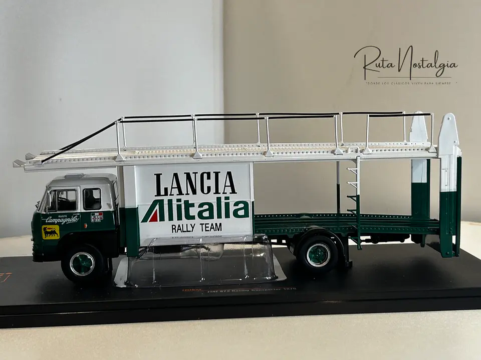 Camión Fiat 673 Lancia Alitalia Rally Team 1976 IXO 1:43 7