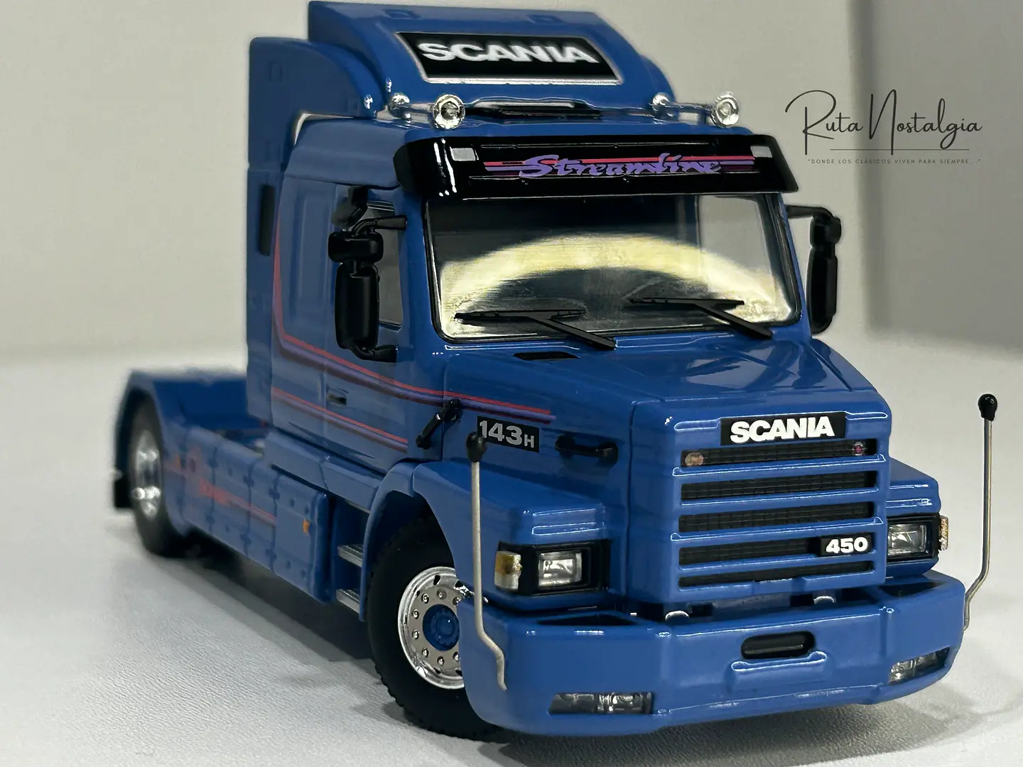 Camión Scania 3 Series 143H Torpedo Streamline | WSI 1:50 1