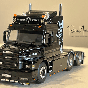 WSI Premium Line Scania 3 Series Torpedo Streamline 6x2 1:50 – Clásico V8 143M 500 negro para coleccionistas en Chile