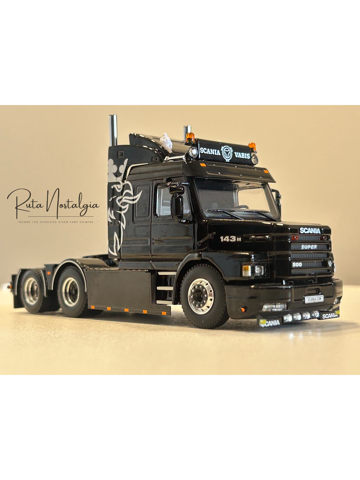 WSI Premium Line Scania 3 Series Torpedo Streamline 6x2 1:50 – Clásico V8 143M 500 negro para coleccionistas en Chile 4