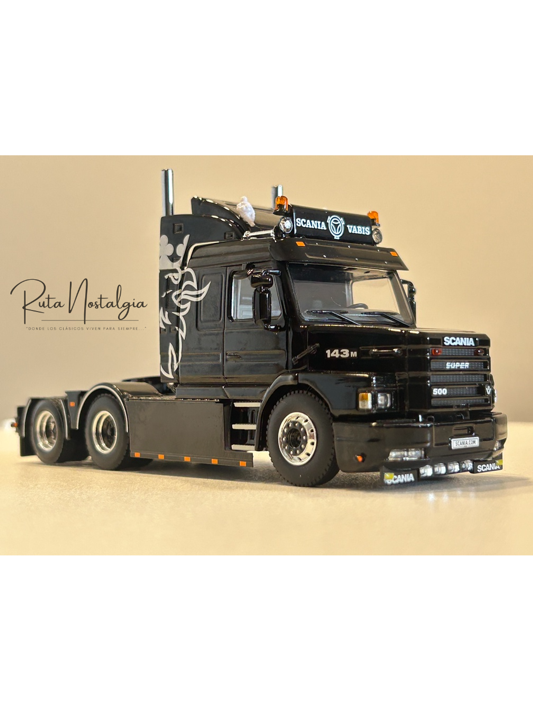WSI Premium Line Scania 3 Series Torpedo Streamline 6x2 1:50 – Clásico V8 143M 500 negro para coleccionistas en Chile 4
