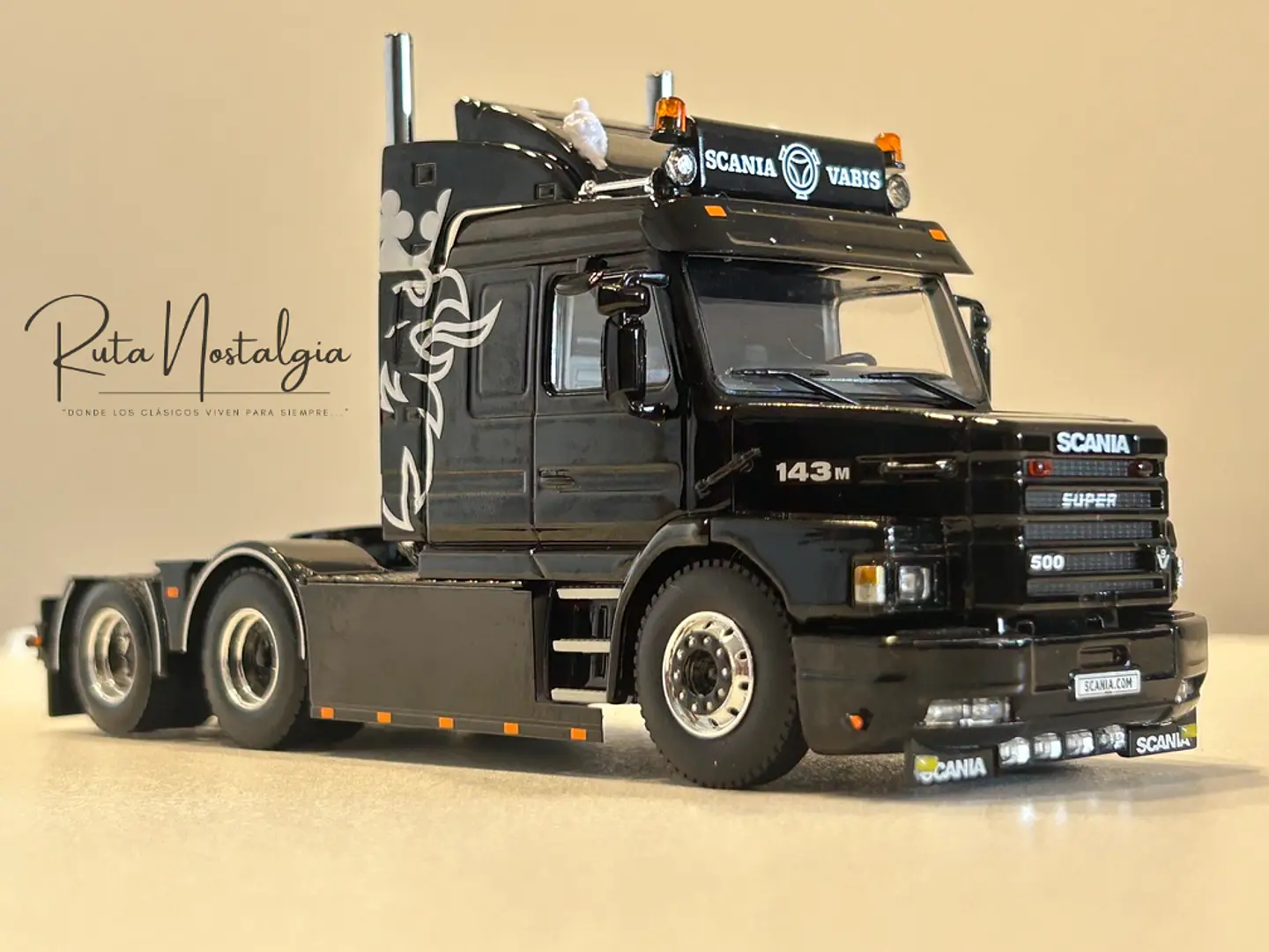 Camión Scania Serie 3 Torpedo 143M Streamline V8 | WSI 1:50 4