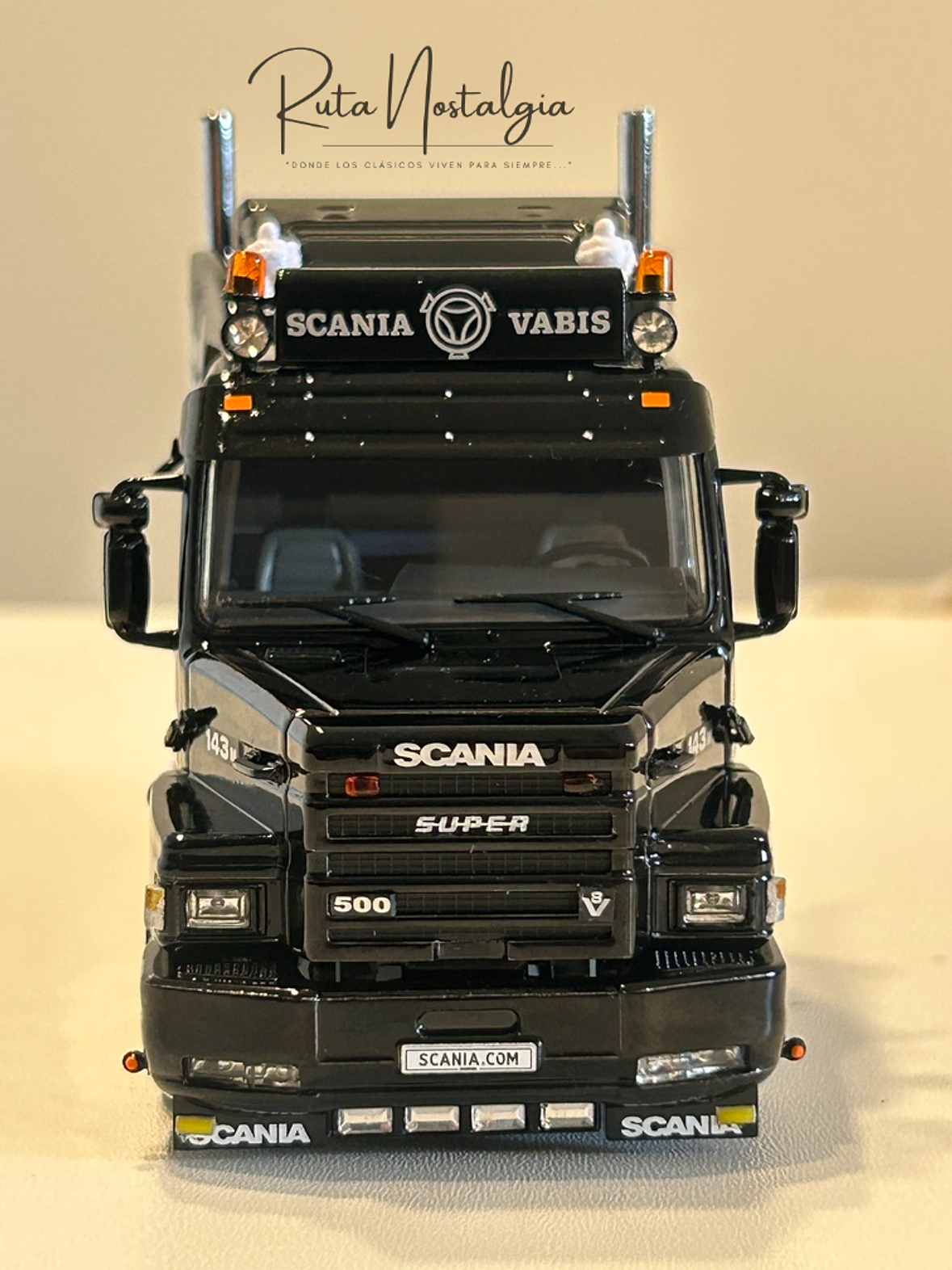 WSI Premium Line Scania 3 Series Torpedo Streamline 6x2 1:50 – Clásico V8 143M 500 negro para coleccionistas en Chile 2