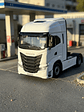 WSI Iveco S-Way AS High 4x2 White Line 1:50 | Transporte moderno a escala - Miniatura 1