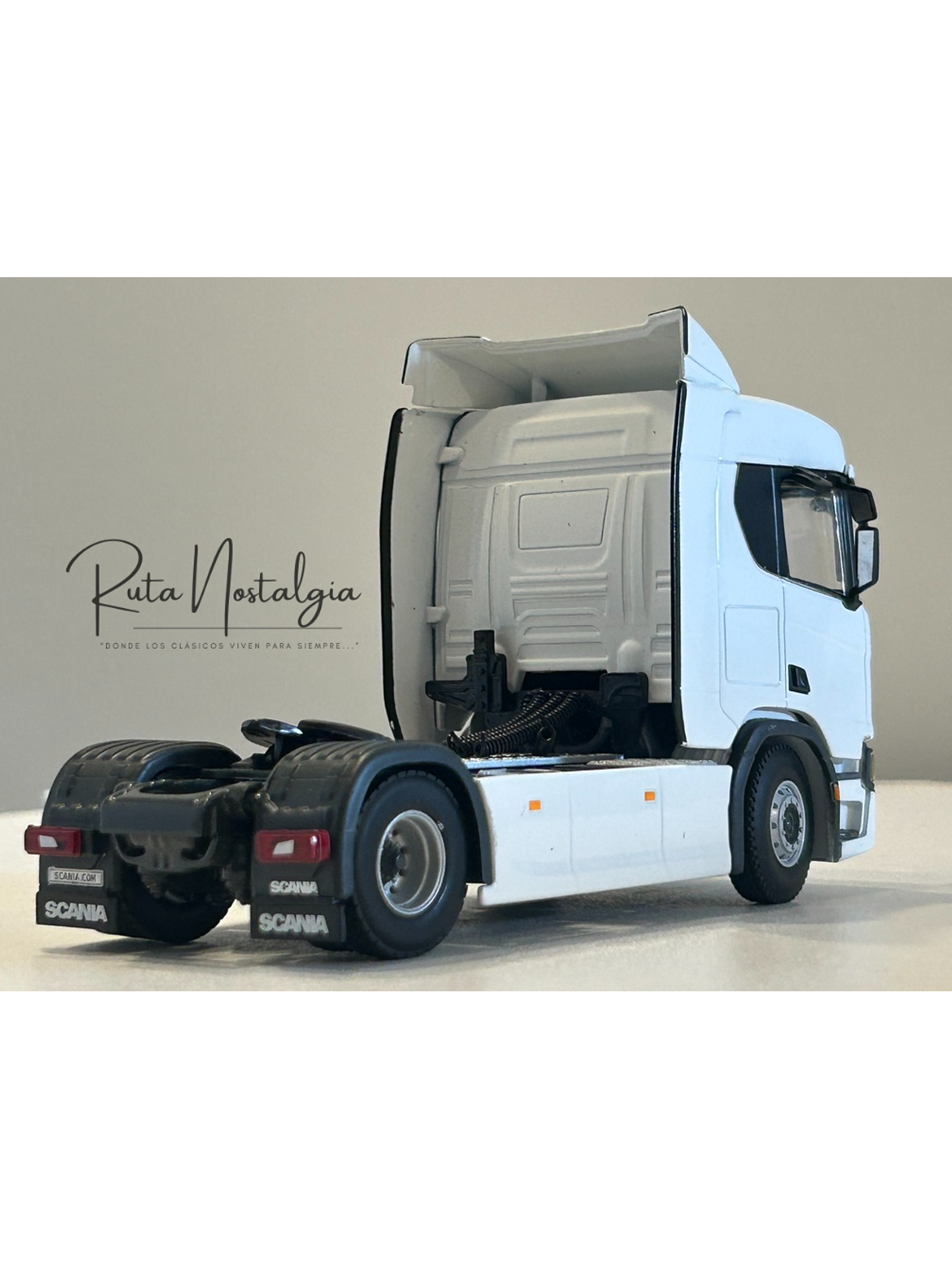 WSI Scania R Normal CR20N 4x2 1:50 – Tracto camión sueco de nueva generación para coleccionistas en Chile 6