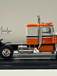 Kenworth W925 1970 IXO Models 1:43 blanco naranjo – Camión clásico americano de ruta - Miniatura 4