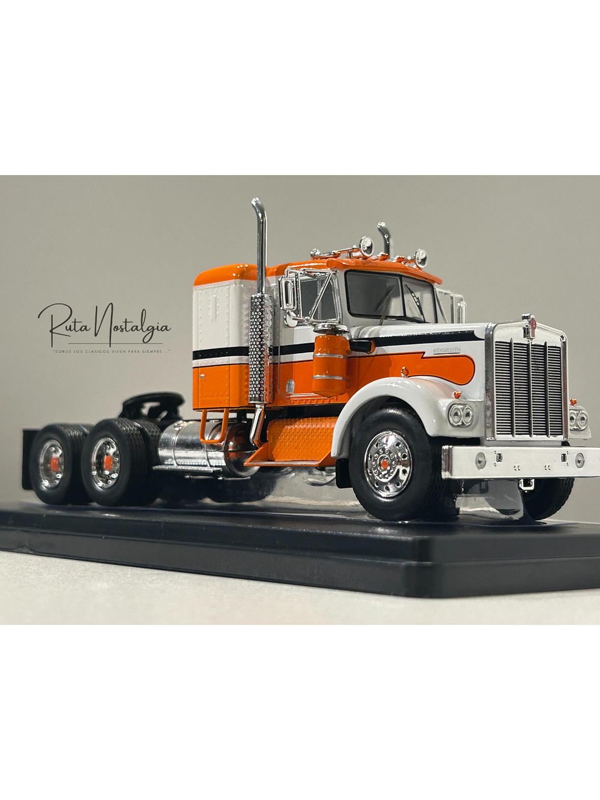 Kenworth W925 1970 IXO Models 1:43 blanco naranjo – Camión clásico americano de ruta 3
