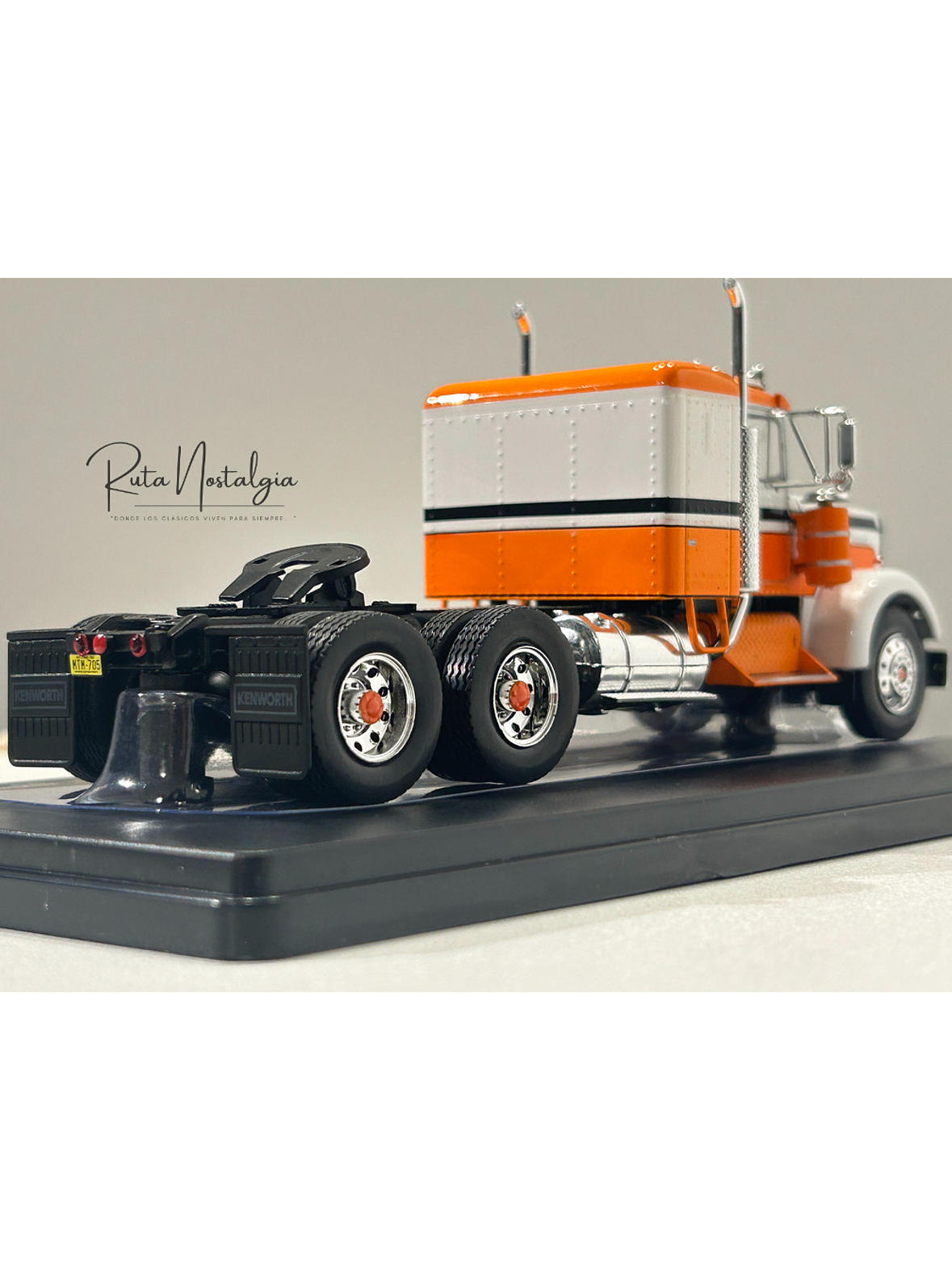 Kenworth W925 1970 IXO Models 1:43 blanco naranjo – Camión clásico americano de ruta 5