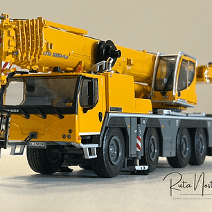 WSI Liebherr LTM 1090-4.2 1:50 – Grúa móvil todo terreno diecast de colección