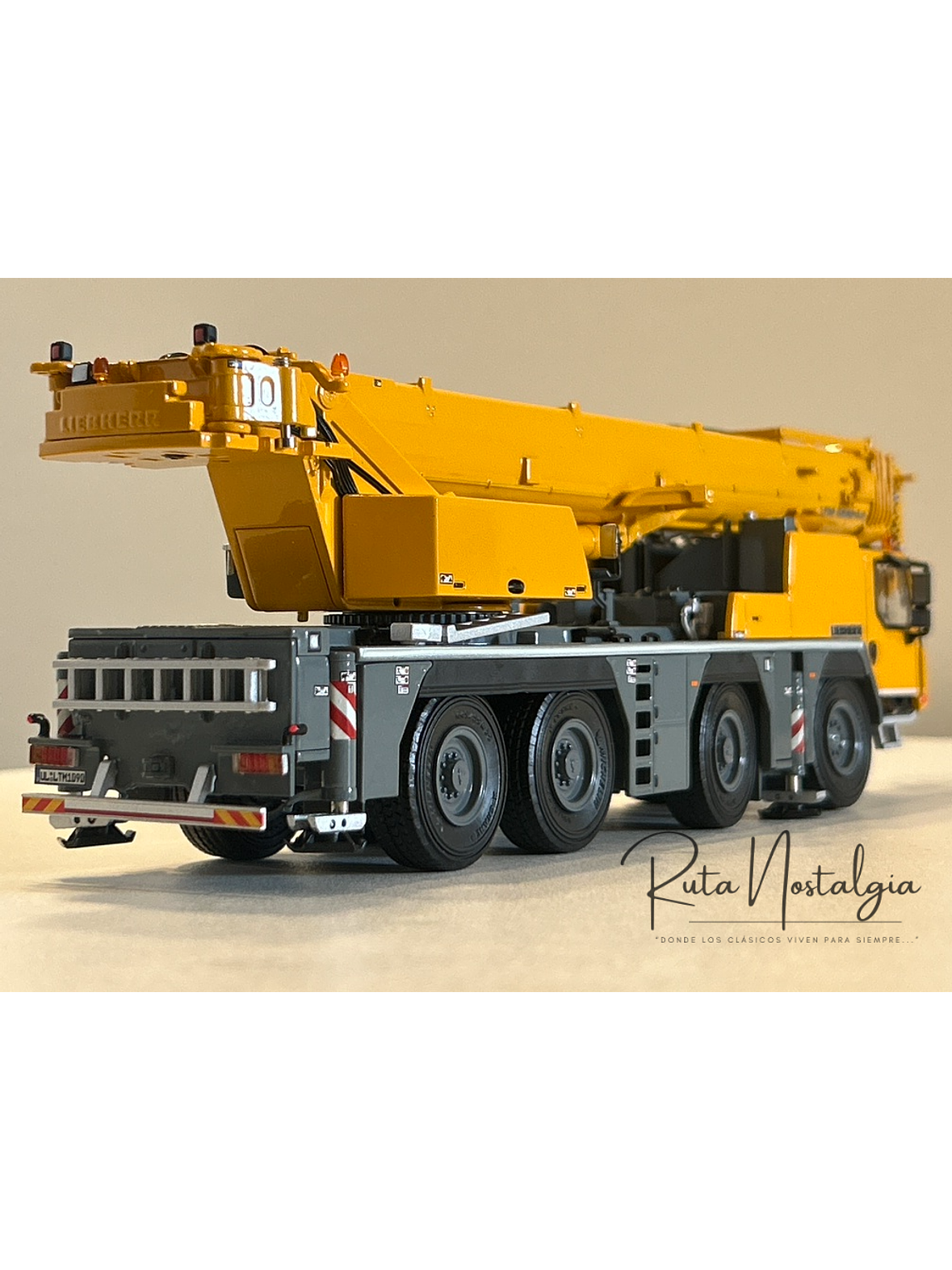 WSI Liebherr LTM 1090-4.2 1:50 – Grúa móvil todo terreno diecast de colección 6