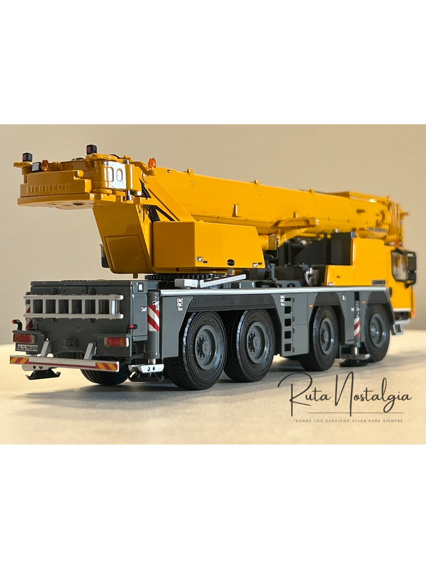 WSI Liebherr LTM 1090-4.2 1:50 – Grúa móvil todo terreno diecast de colección 6