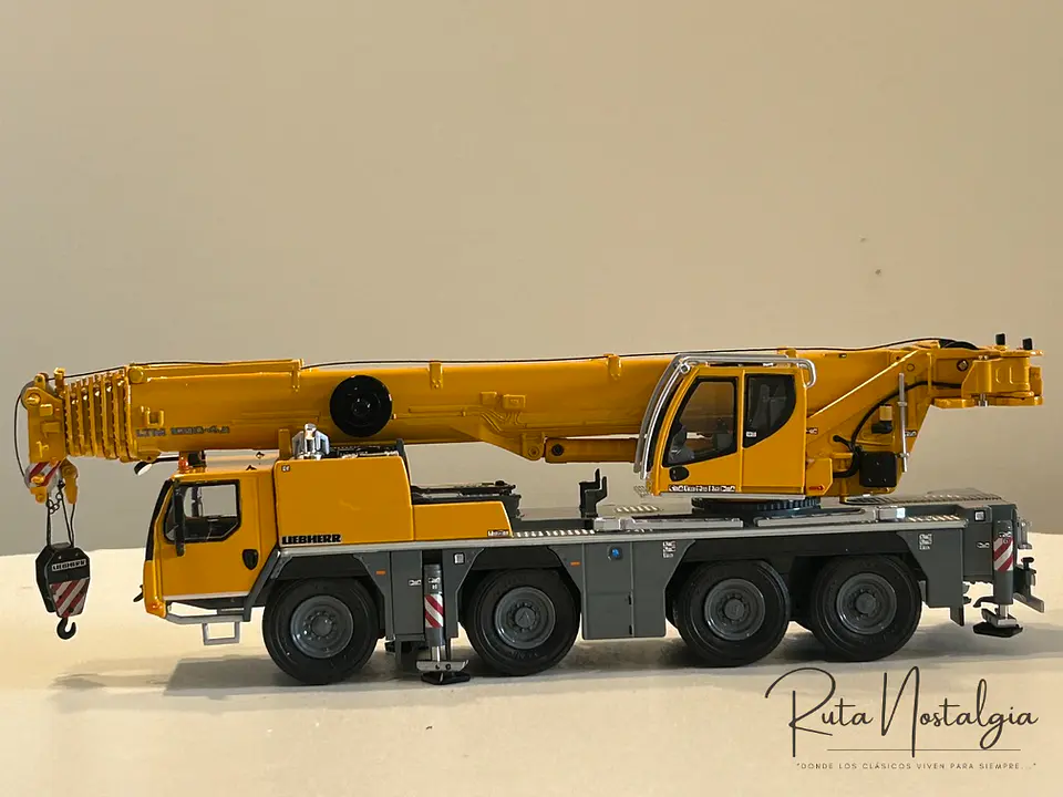 Grúa Liebherr LTM 1090-4.2 | WSI 1:50 Coleccionable 9