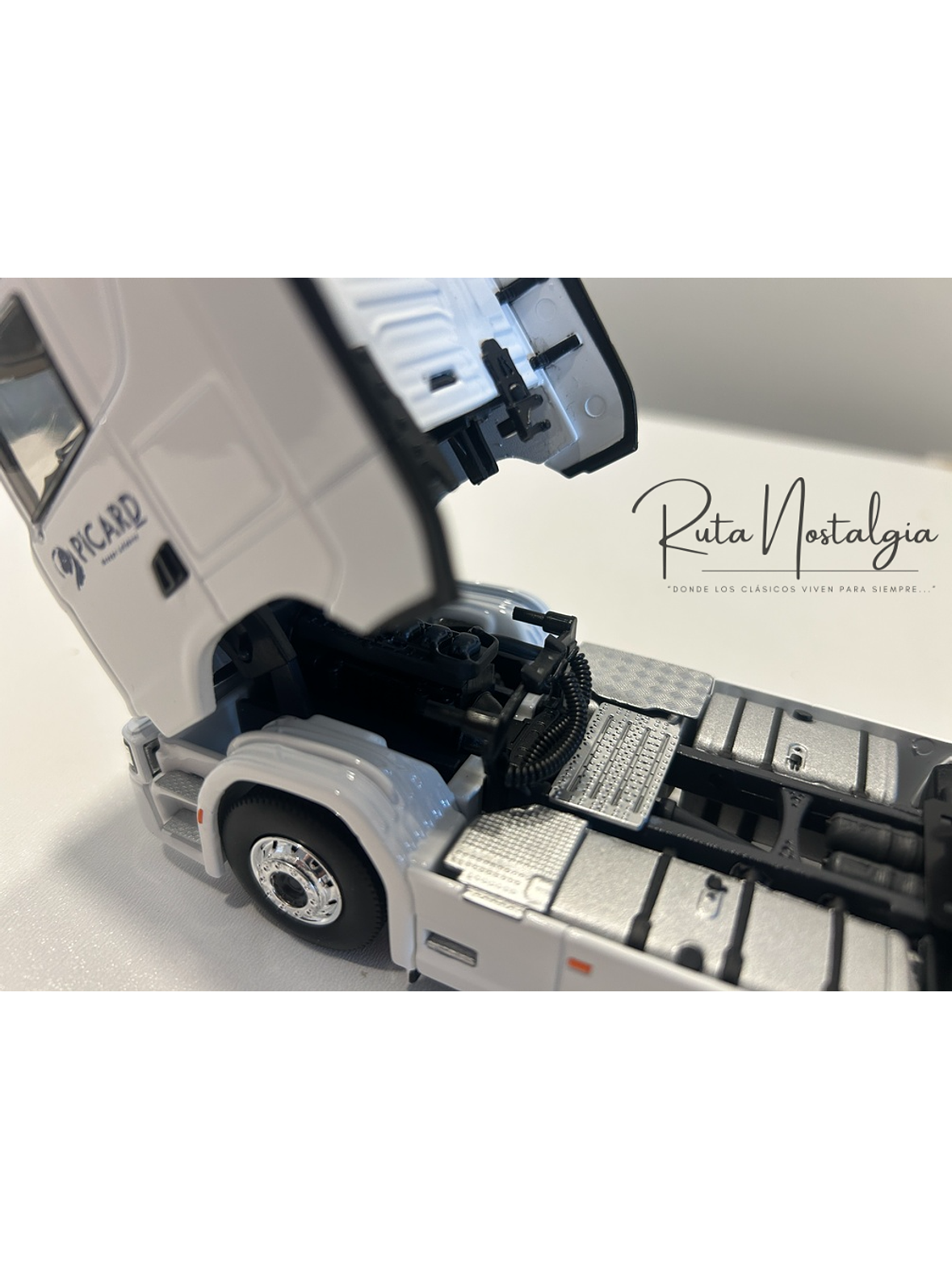 Scania S500 Picard Transports 2021 1:43 Eligor – Camión con remolque plano para coleccionistas y fanáticos del transporte europeo 3