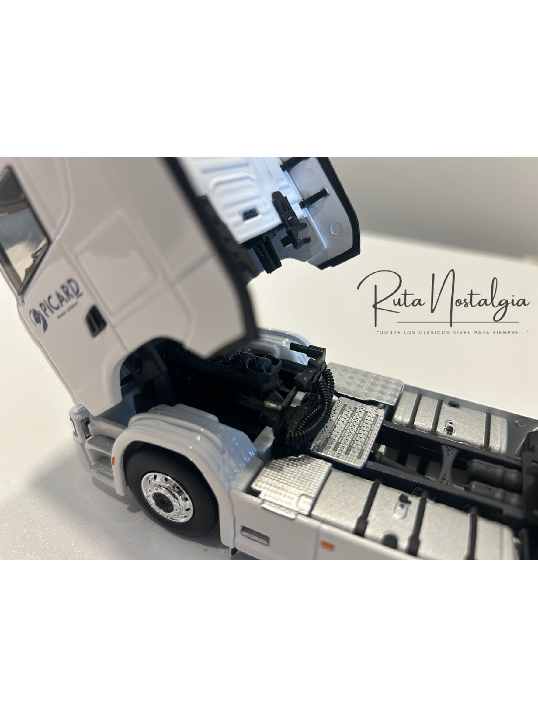 Scania S500 Picard Transports 2021 1:43 Eligor – Camión con remolque plano para coleccionistas y fanáticos del transporte europeo 3