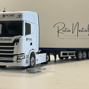 Scania S500 Picard Transports 2021 1:43 Eligor – Camión con remolque plano para coleccionistas y fanáticos del transporte europeo
