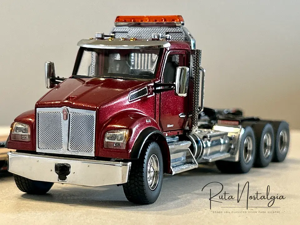 Camión Kenworth T880 Rampla Cama | Diecast Masters 1:50 2