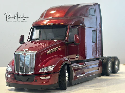 Peterbilt 579 UltraLoft 1:32 Diecast Masters – Camión americano de carretera | Ruta Nostalgia Chile