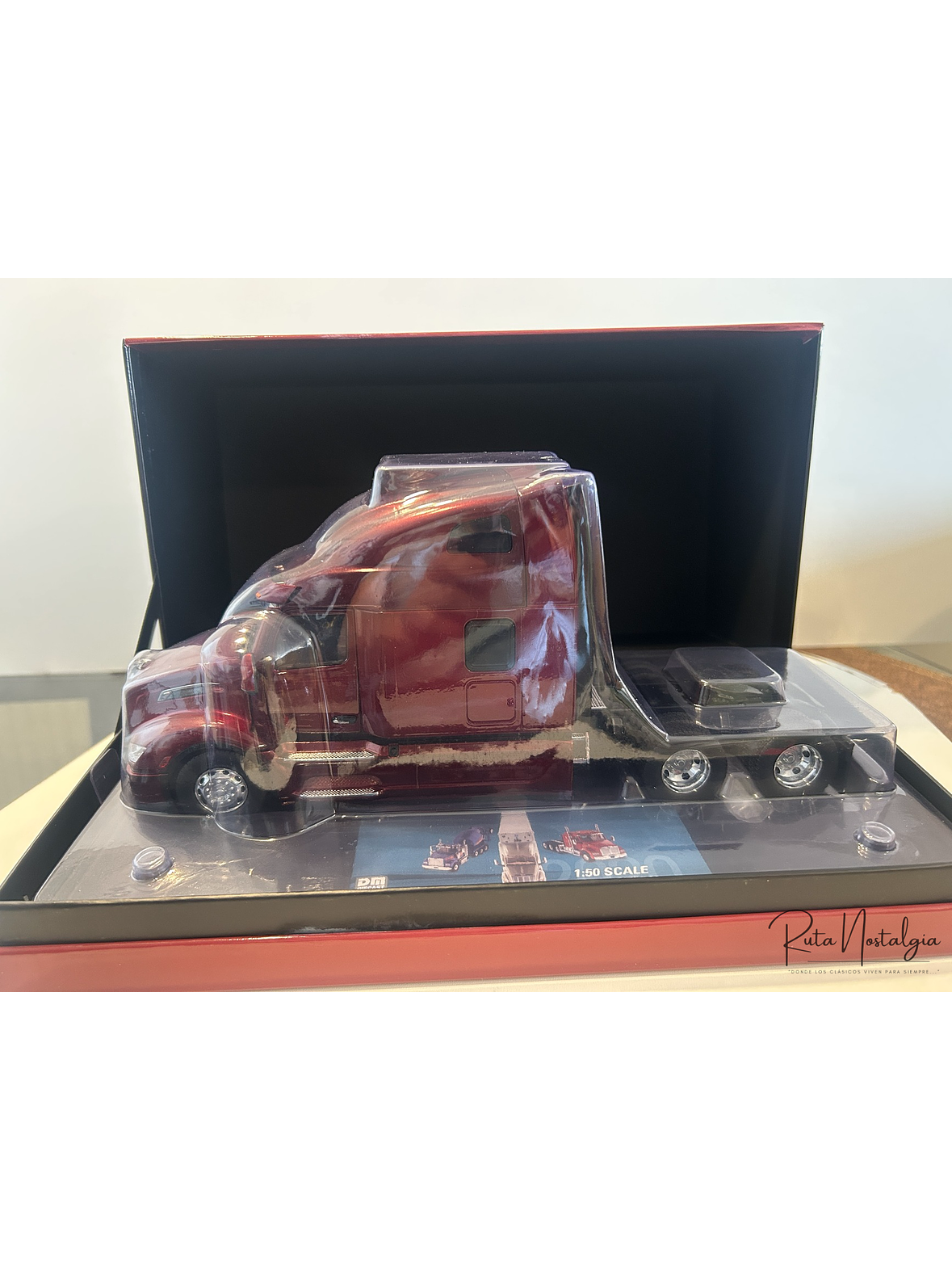 Peterbilt 579 UltraLoft 1:32 Diecast Masters – Camión americano de carretera | Ruta Nostalgia Chile 7