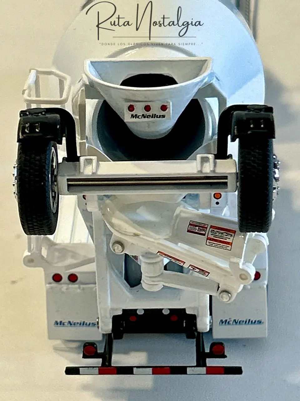 Camión Kenworth T880 Mixer | Diecast Masters 1:50 7