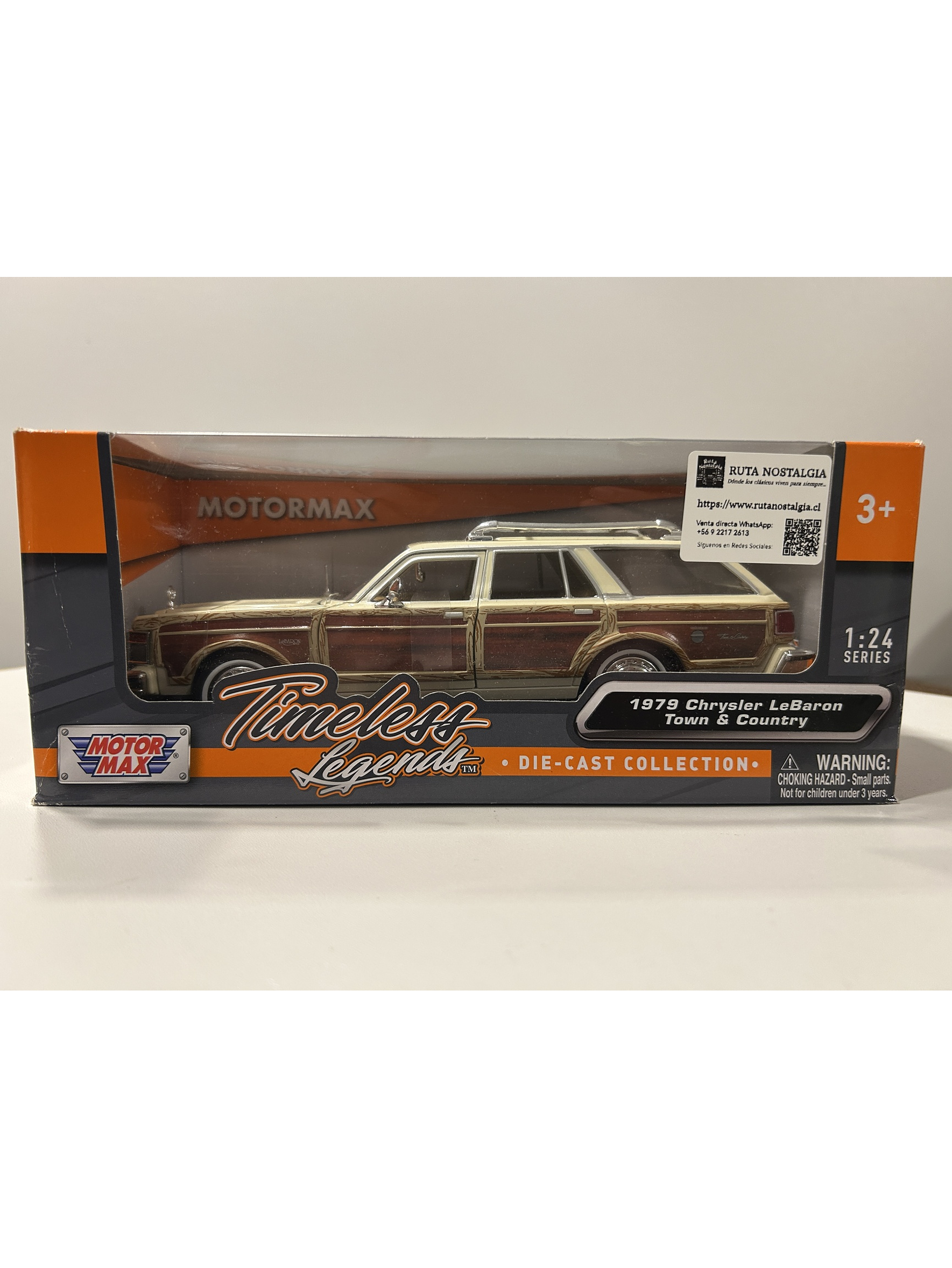 Chrysler LeBaron Town & Country 1979 beige 1:24 Motormax – Station wagon clásica americana 11