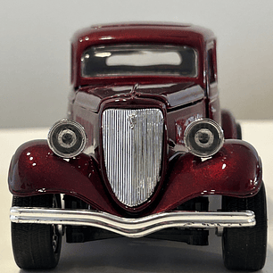 1934 Ford Coupe Motormax 1:24 rojo metálico – Clásico V8 de los años 30 para coleccionistas exigentes
