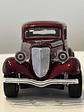 1934 Ford Coupe Motormax 1:24 rojo metálico – Clásico V8 de los años 30 para coleccionistas exigentes - Miniatura 2