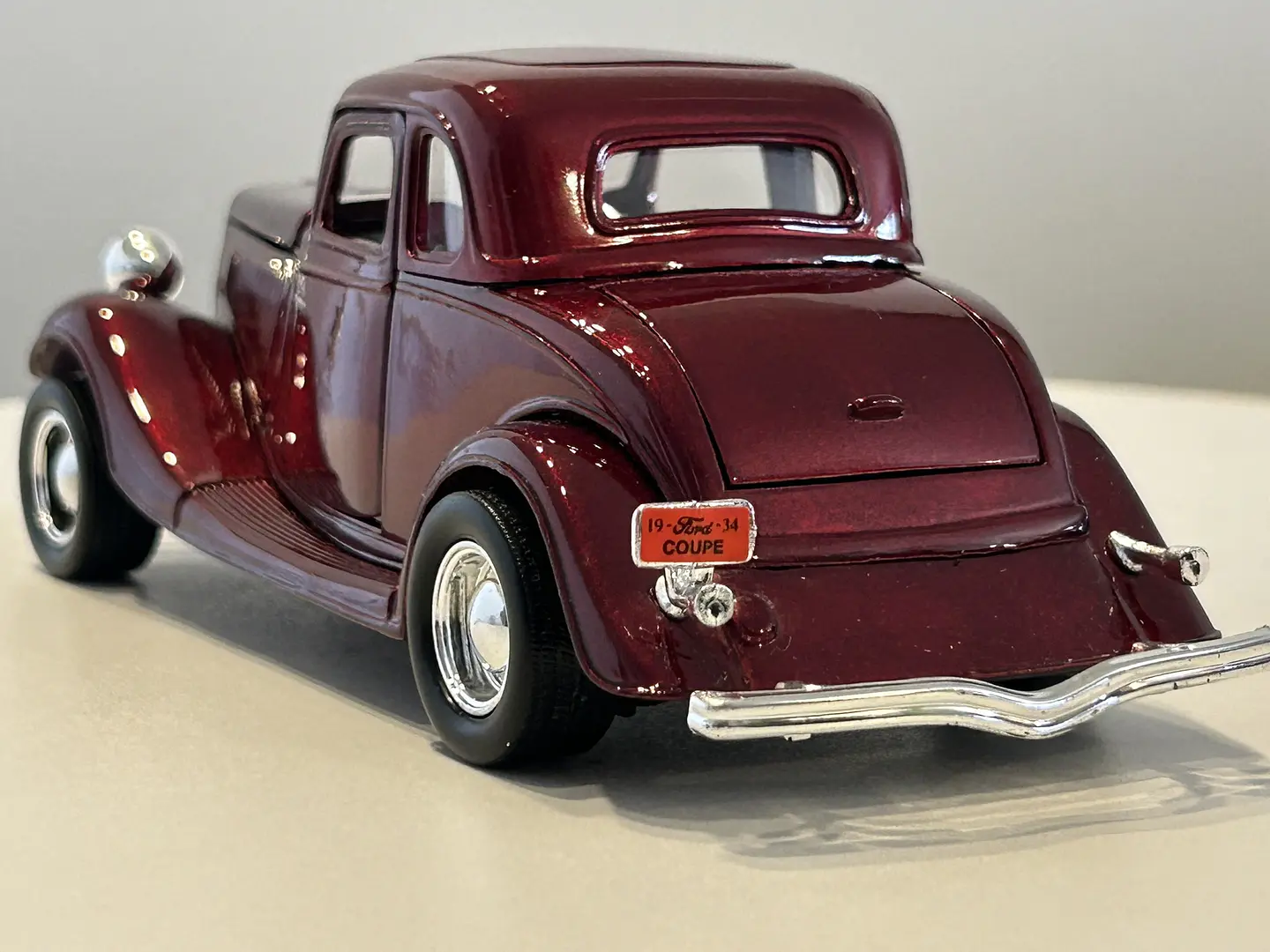 Auto Ford Coupe v8 (1934) | Motormax Escala 1:24 17