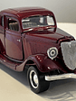 1934 Ford Coupe Motormax 1:24 rojo metálico – Clásico V8 de los años 30 para coleccionistas exigentes - Miniatura 3