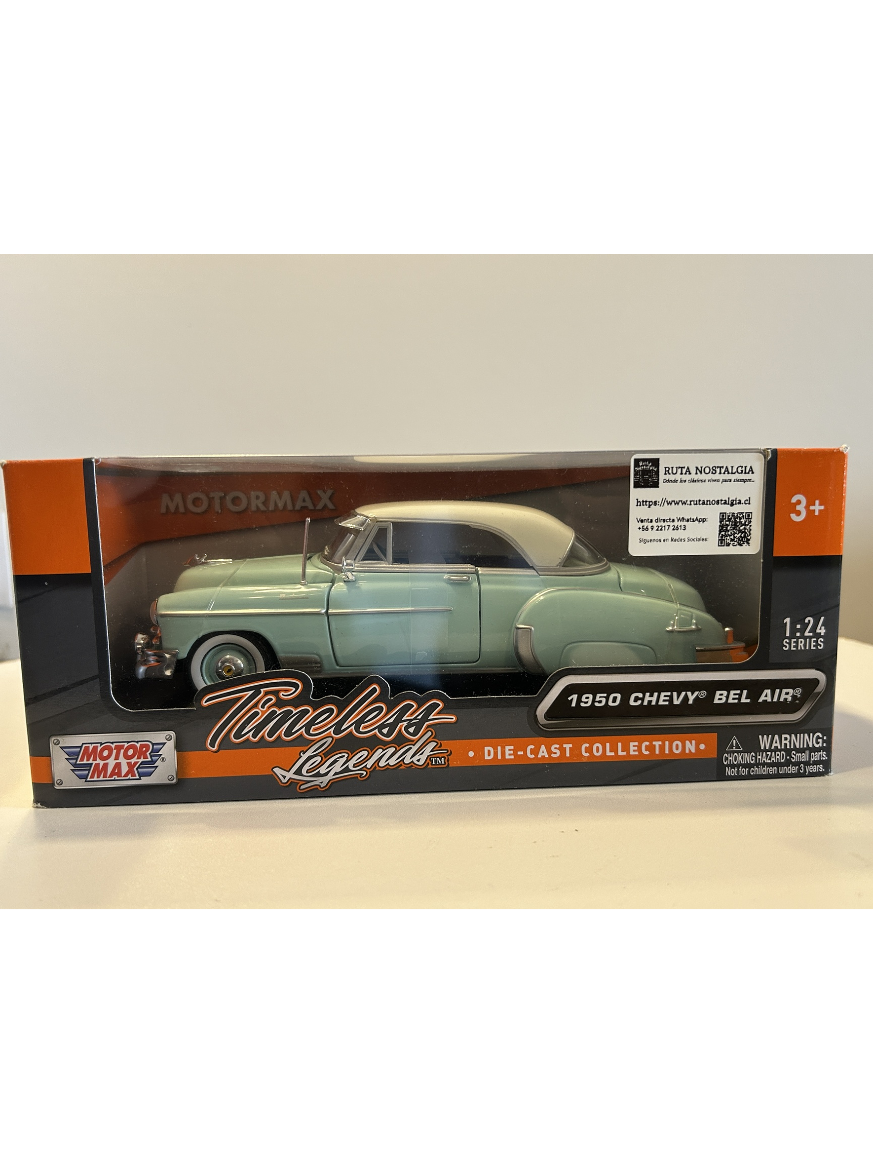 Chevrolet Bel Air Hardtop 1950 1:24 Motormax – Clásico americano en turquesa y blanco “Timeless Legends” 9