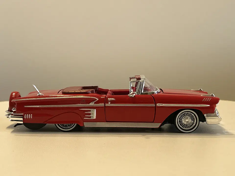 Auto Chevrolet Impala Convertible 1958 | Motormax 1:24 3