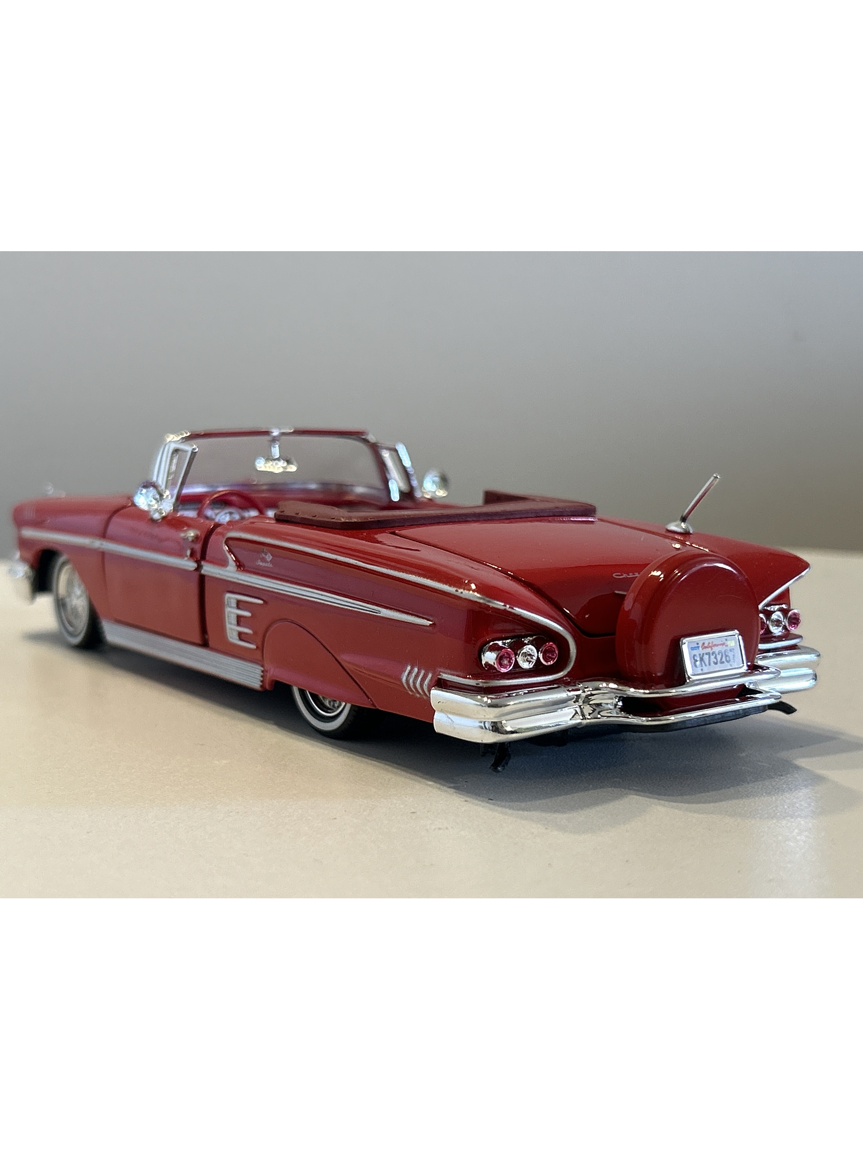 Chevrolet Impala Convertible 1958 rojo 1:24 Motormax – Clásico americano Timeless Legends en Chile 6