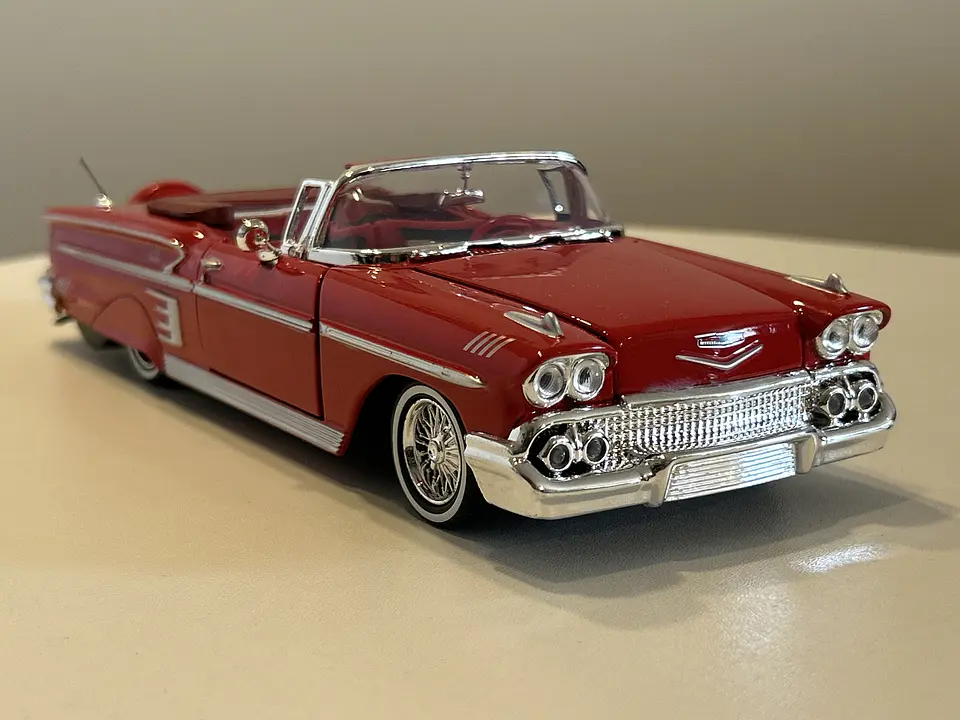 Auto Chevrolet Impala Convertible 1958 | Motormax 1:24 8
