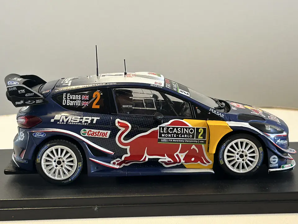 Auto Ford Fiesta WRC Red Bull 2018 IXO Escala 1:24 4