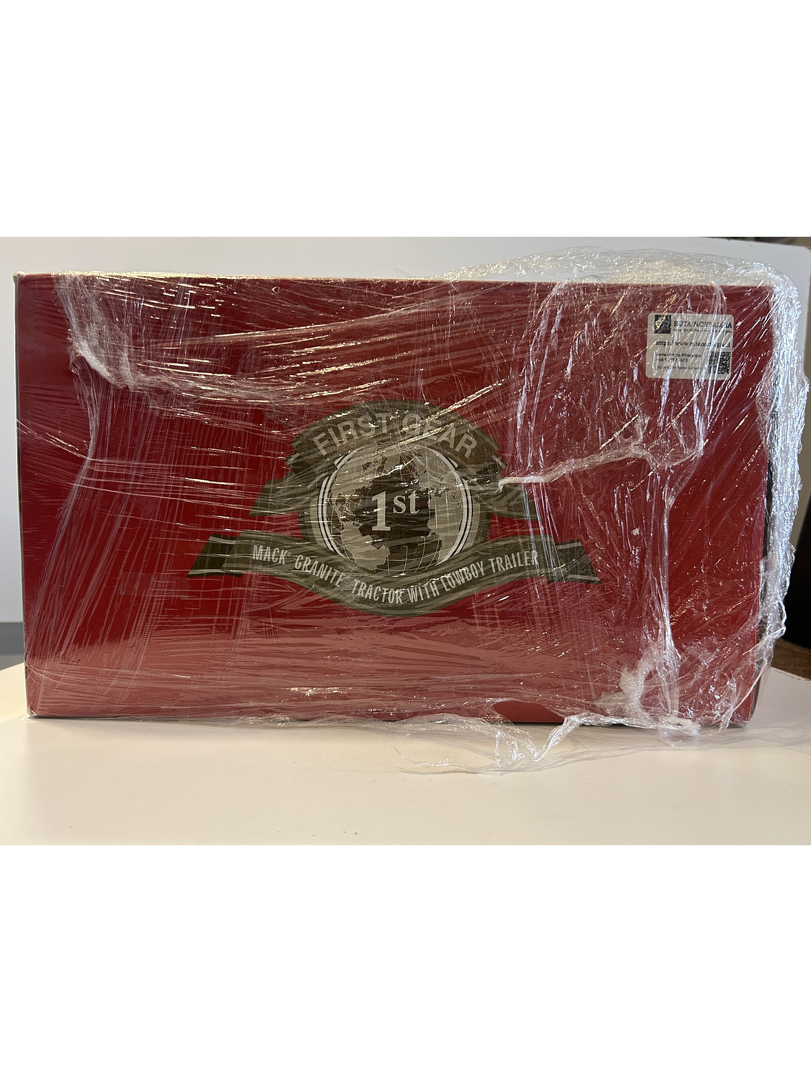 Mack Granite con Rampla Lowboy First Gear 1:34 – Camión americano de carga pesada para coleccionistas y camioneros 11