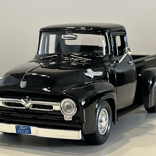 Motormax Ford F-100 Pick Up 1956 Negra 1:24 – Camioneta clásica americana a escala para coleccionistas en Chile