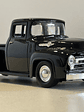 Motormax Ford F-100 Pick Up 1956 Negra 1:24 – Camioneta clásica americana a escala para coleccionistas en Chile - Miniatura 3